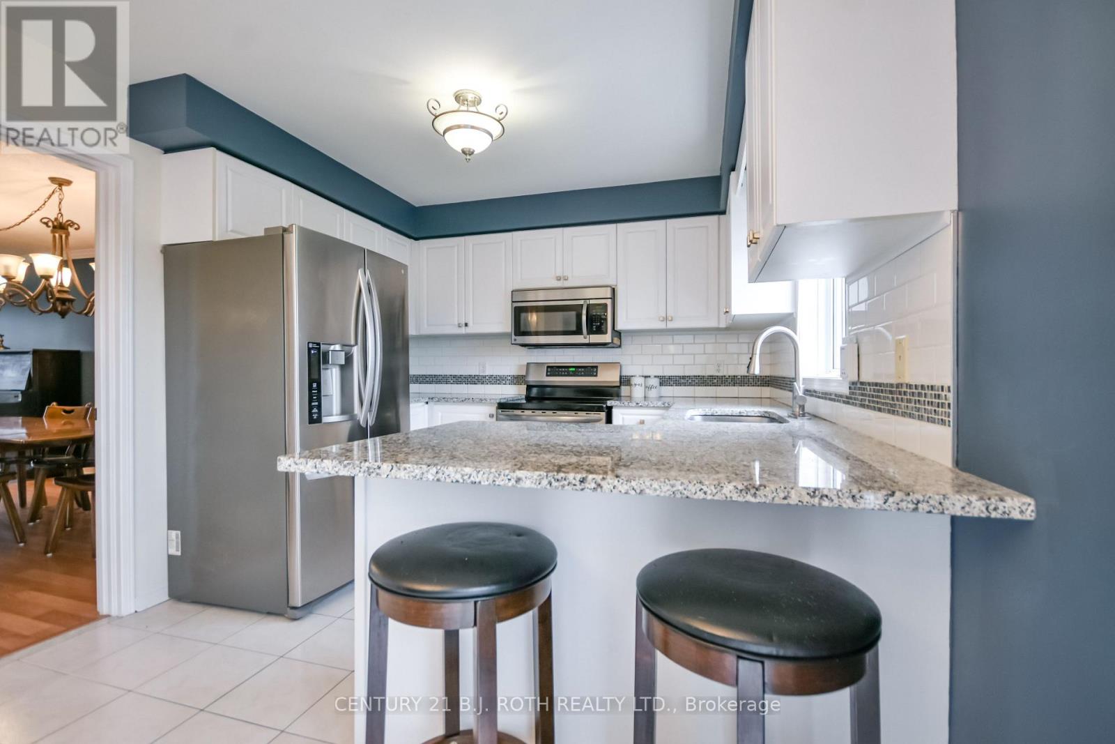 30 Black Willow Drive, Barrie (Holly), Ontario  L4N 9M2 - Photo 15 - S13012058