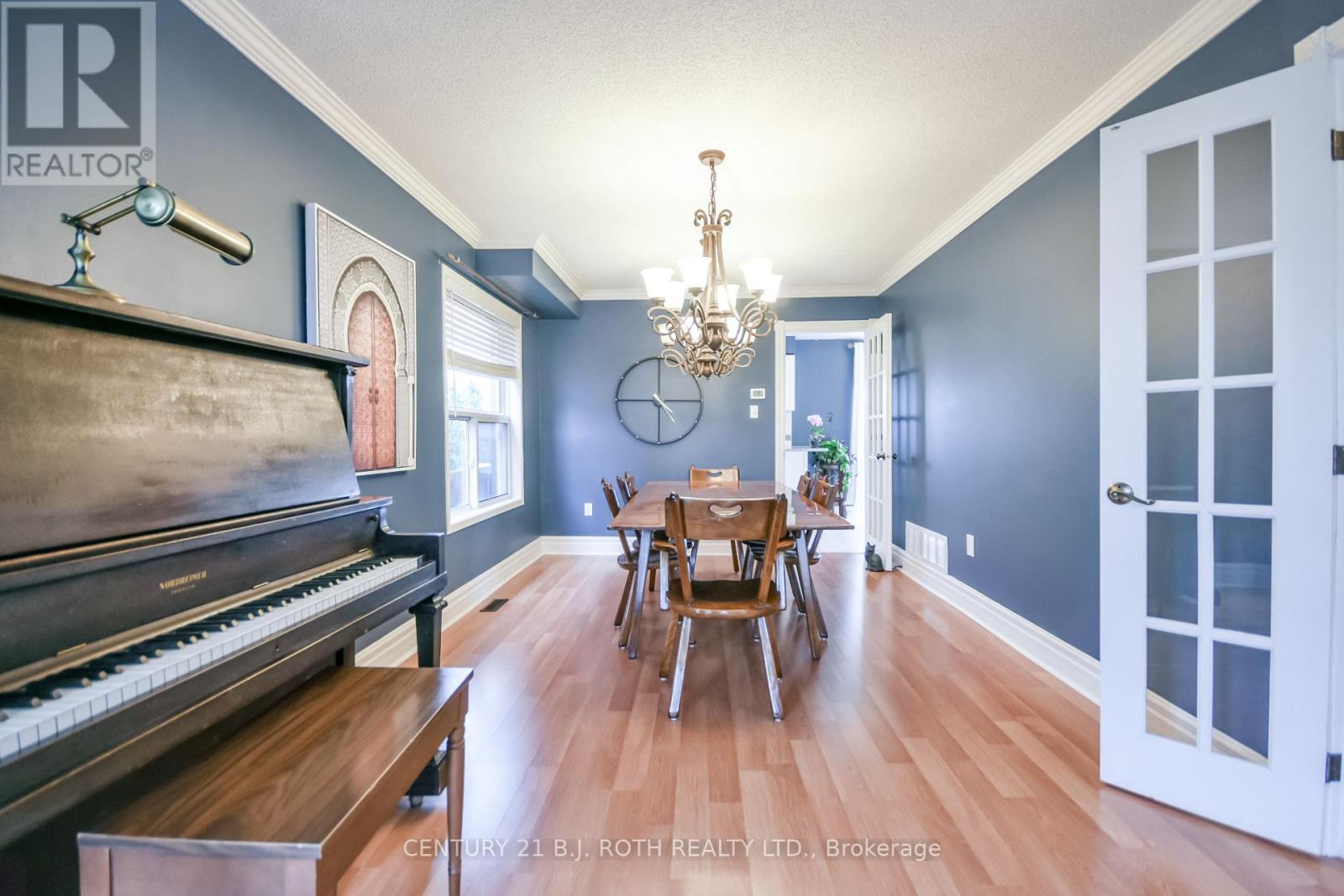 30 Black Willow Drive, Barrie (Holly), Ontario  L4N 9M2 - Photo 9 - S13012058