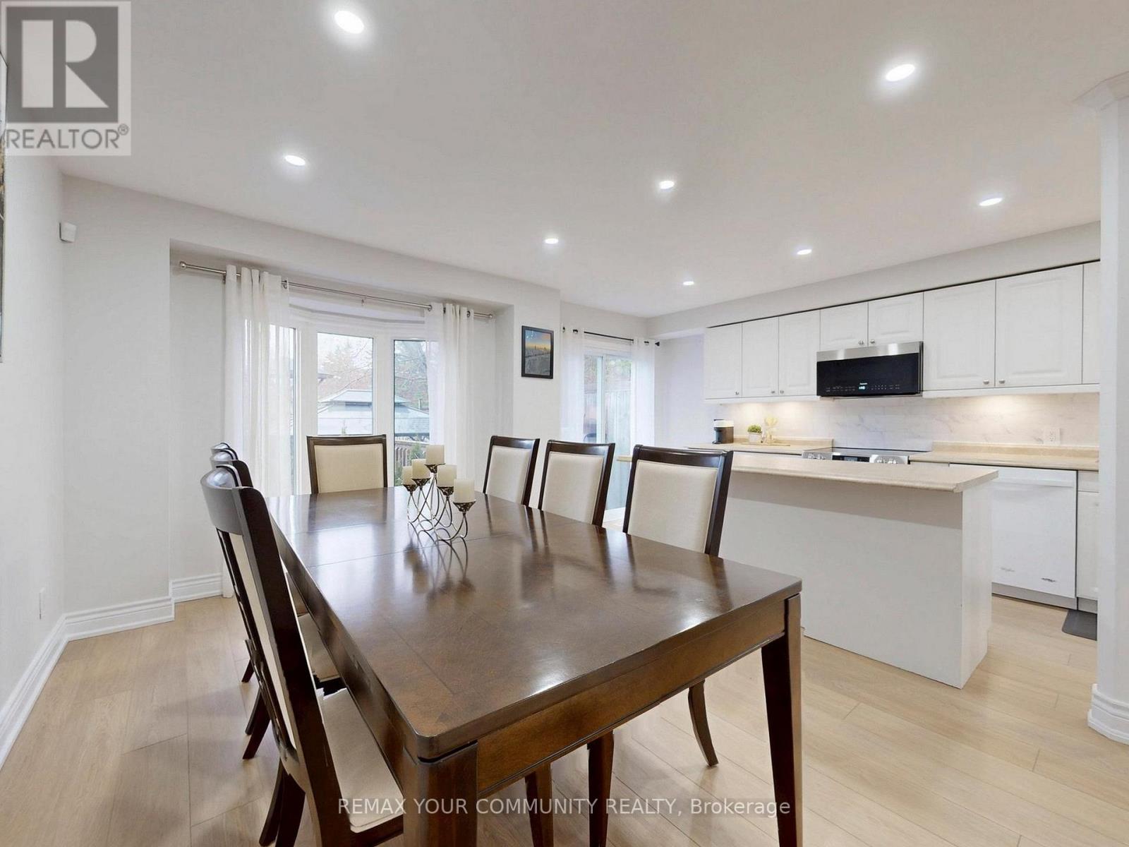 281 Ferndale Drive S, Barrie, Ontario  L4N 8K1 - Photo 15 - S13012082