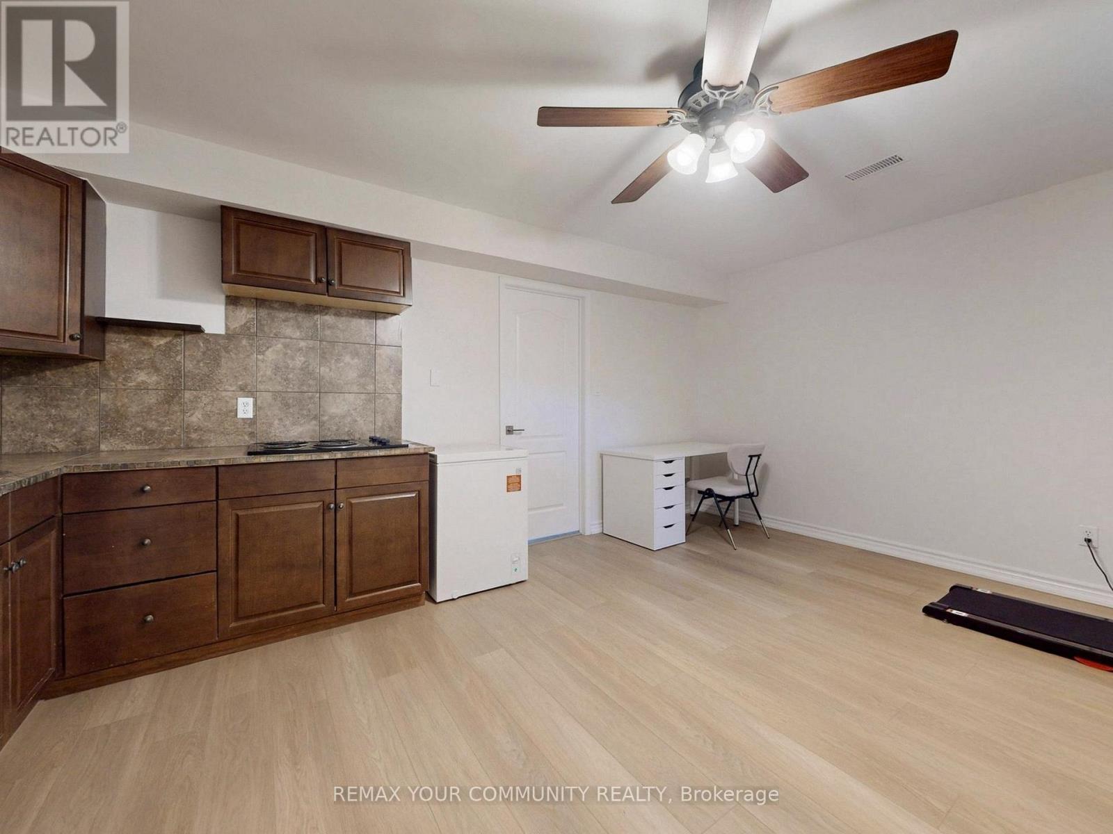 281 Ferndale Drive S, Barrie, Ontario  L4N 8K1 - Photo 28 - S13012082