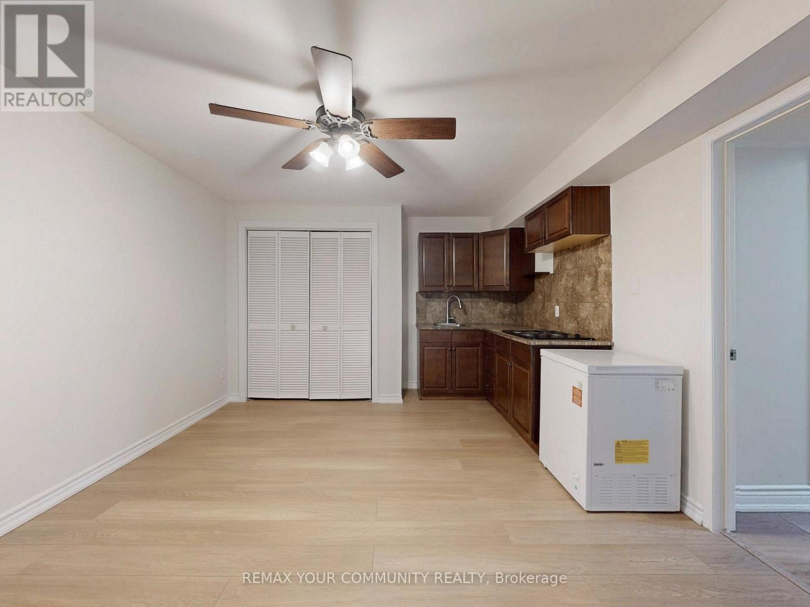 281 Ferndale Drive S, Barrie, Ontario  L4N 8K1 - Photo 29 - S13012082