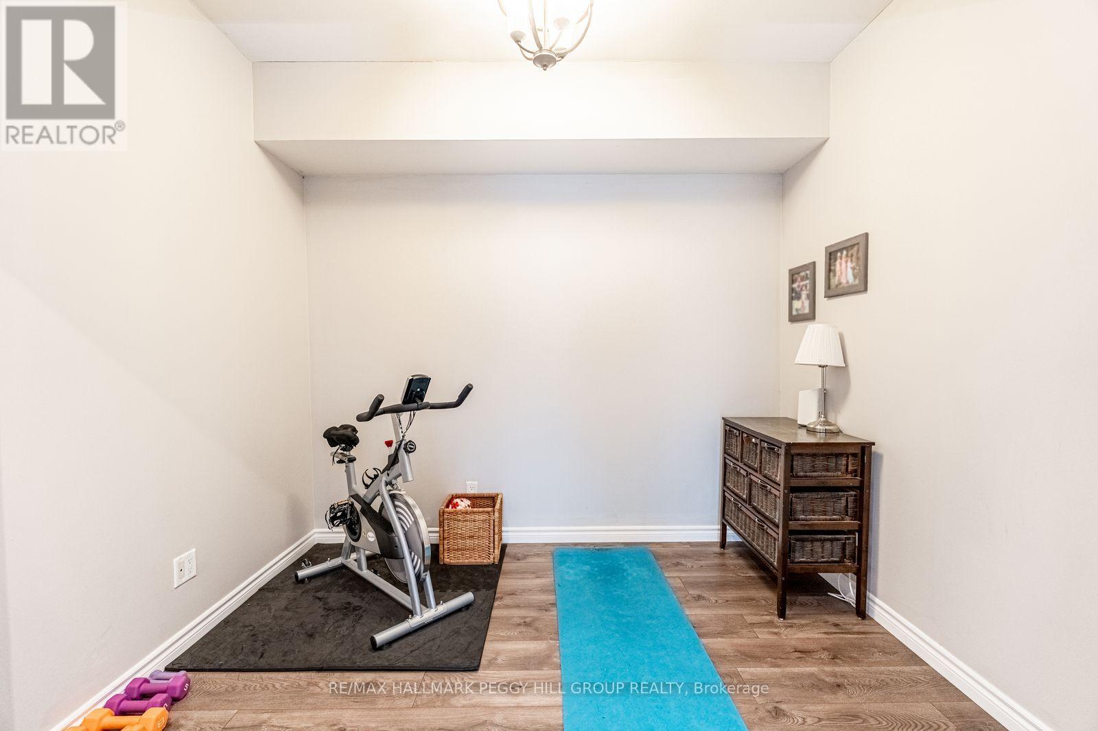 6 Victoria Street, Barrie (City Centre), Ontario  L4N 6G2 - Photo 14 - S13012140