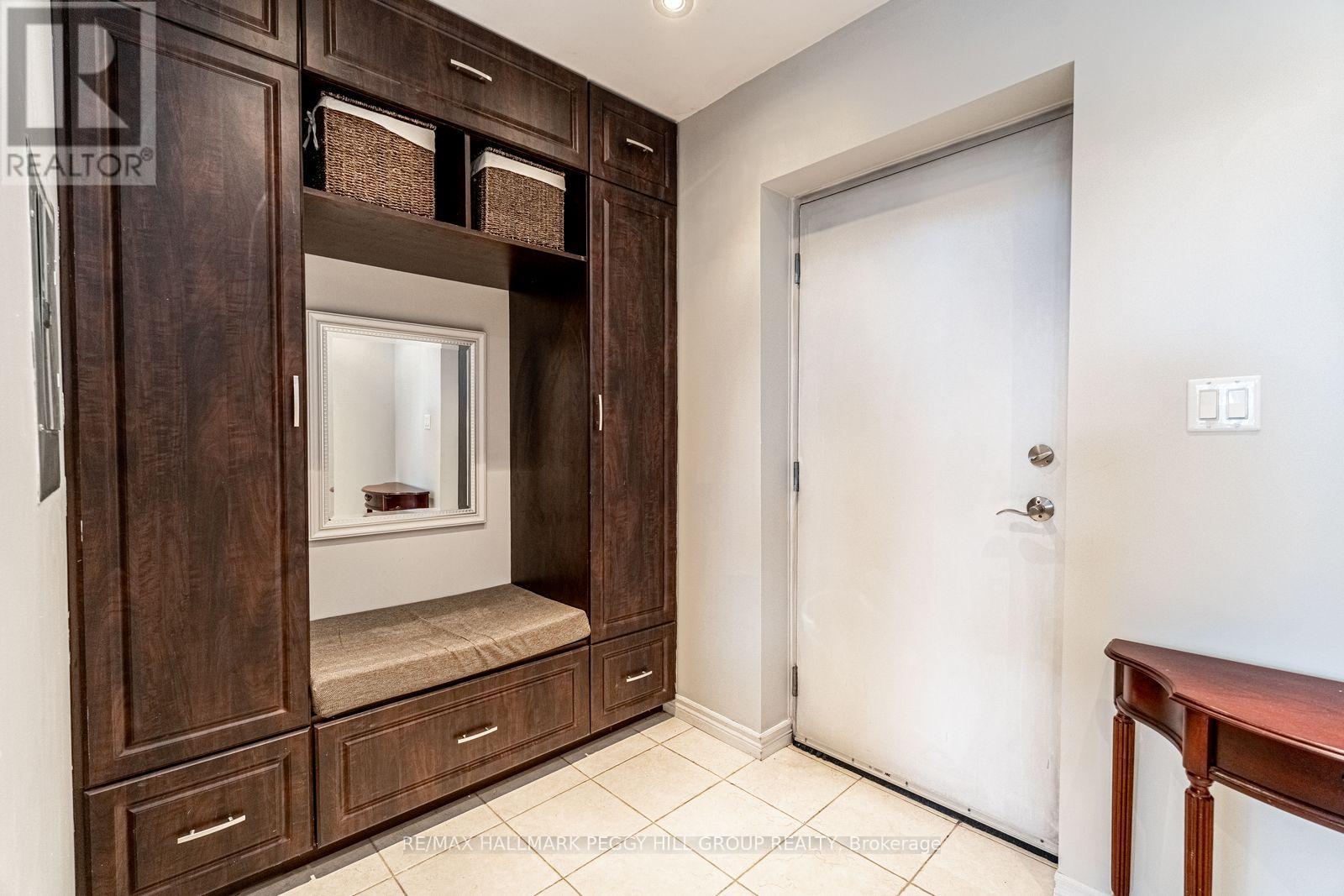 6 Victoria Street, Barrie (City Centre), Ontario  L4N 6G2 - Photo 15 - S13012140