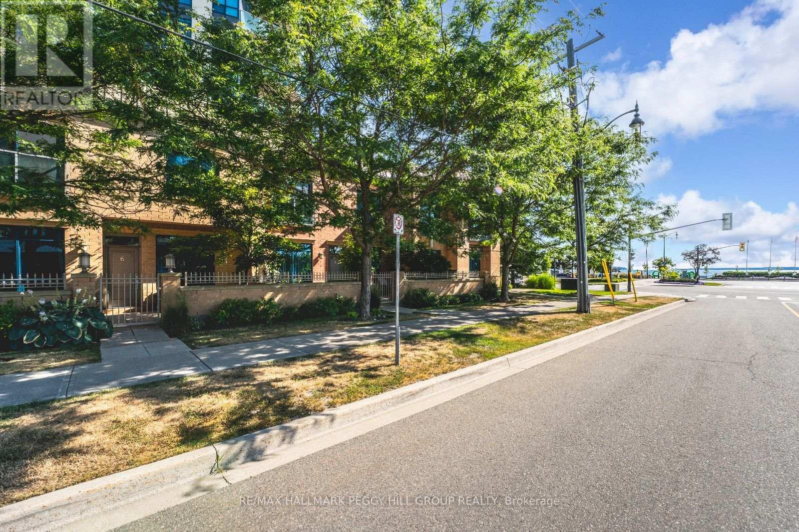 6 Victoria Street, Barrie (City Centre), Ontario  L4N 6G2 - Photo 2 - S13012140