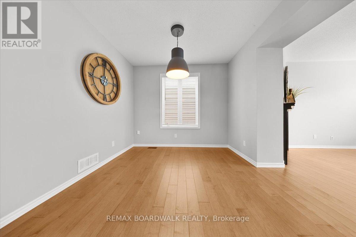 232 Burnaby Drive, Ottawa, Ontario  K2S 0J9 - Photo 5 - X13011768