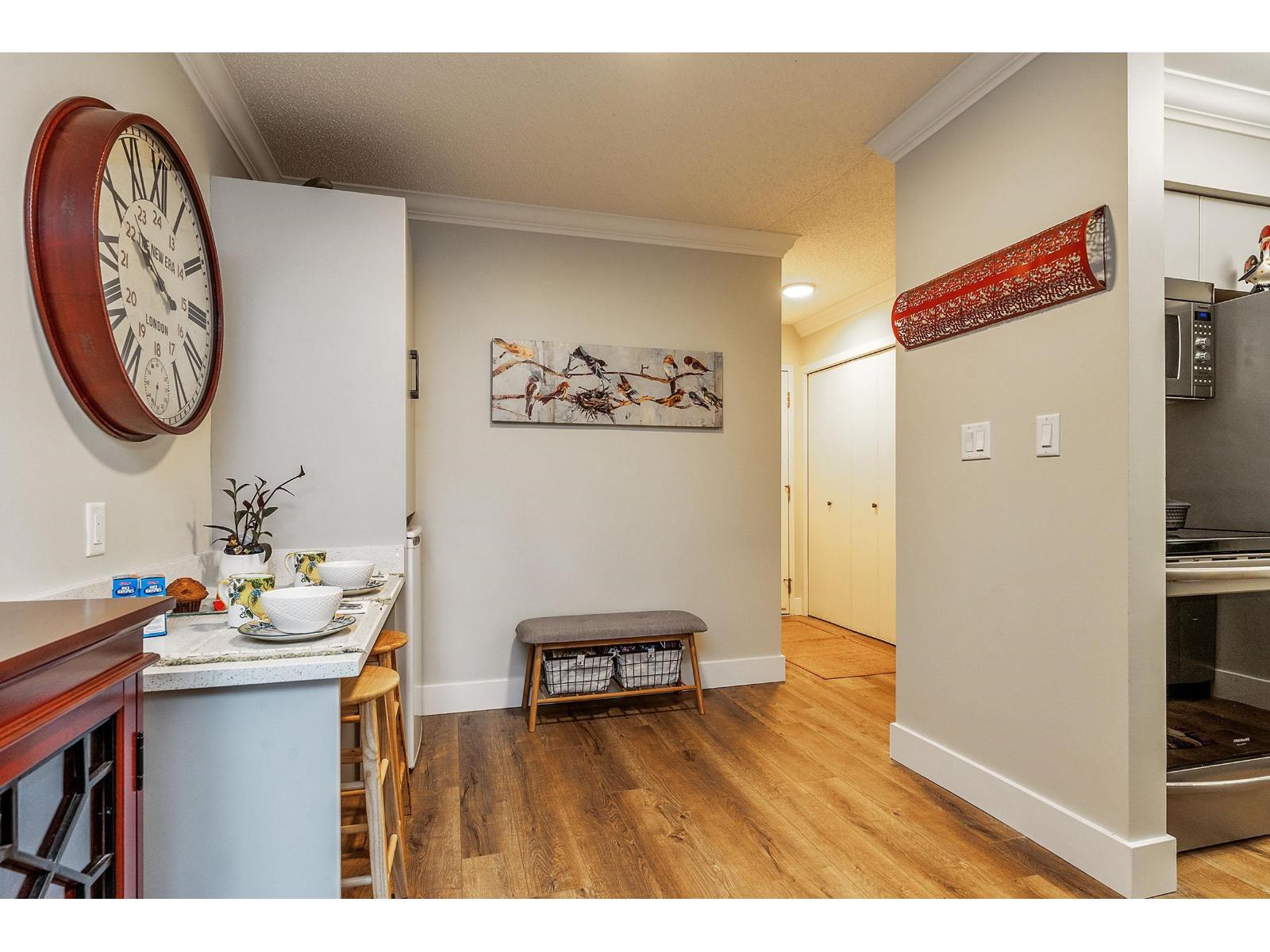 203 17661 58A AVENUE, Surrey, British Columbia