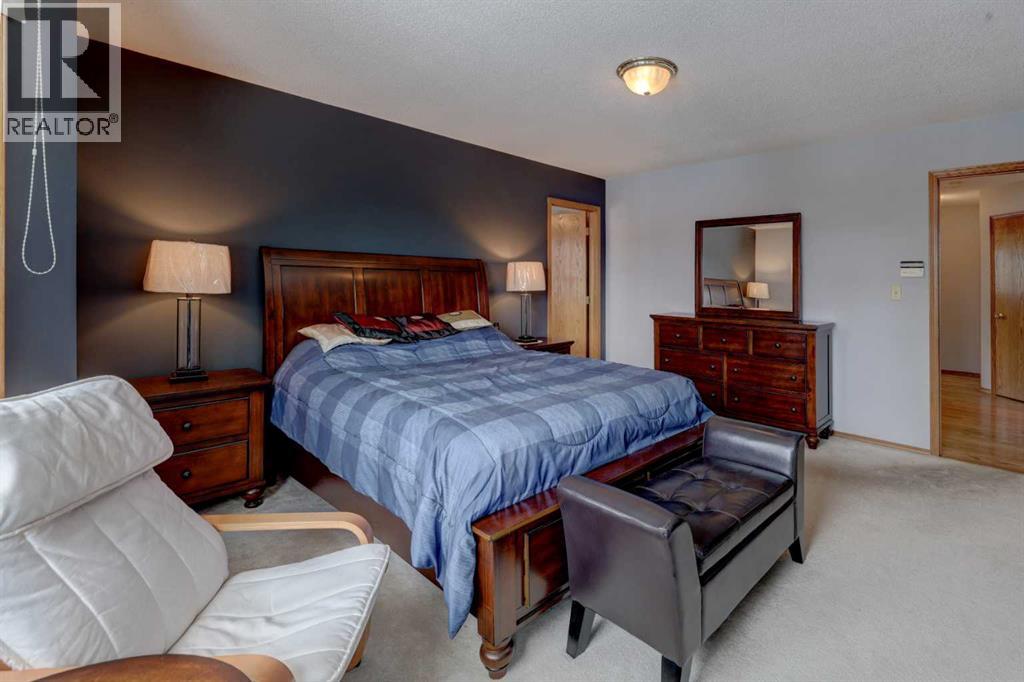 232 Hampshire Place Nw, Calgary, Alberta  T3A 4Y7 - Photo 15 - A2292276