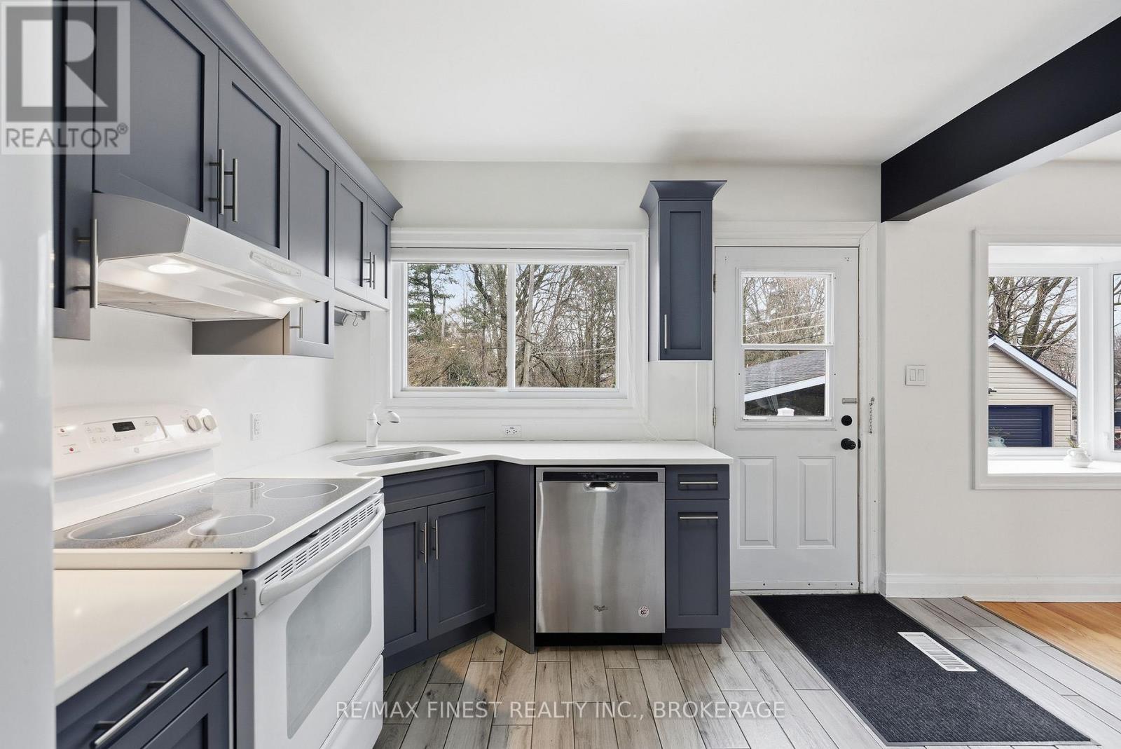 391 Mowat Avenue, Kingston, Ontario  K7M 1L2 - Photo 17 - X13012108