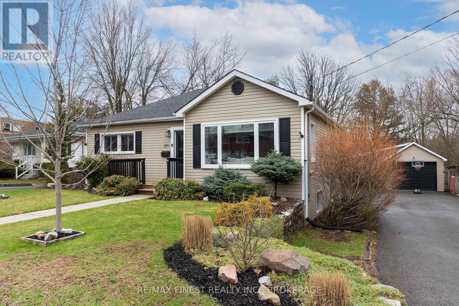 391 Mowat Avenue, Kingston, Ontario  K7M 1L2 - Photo 2 - X13012108