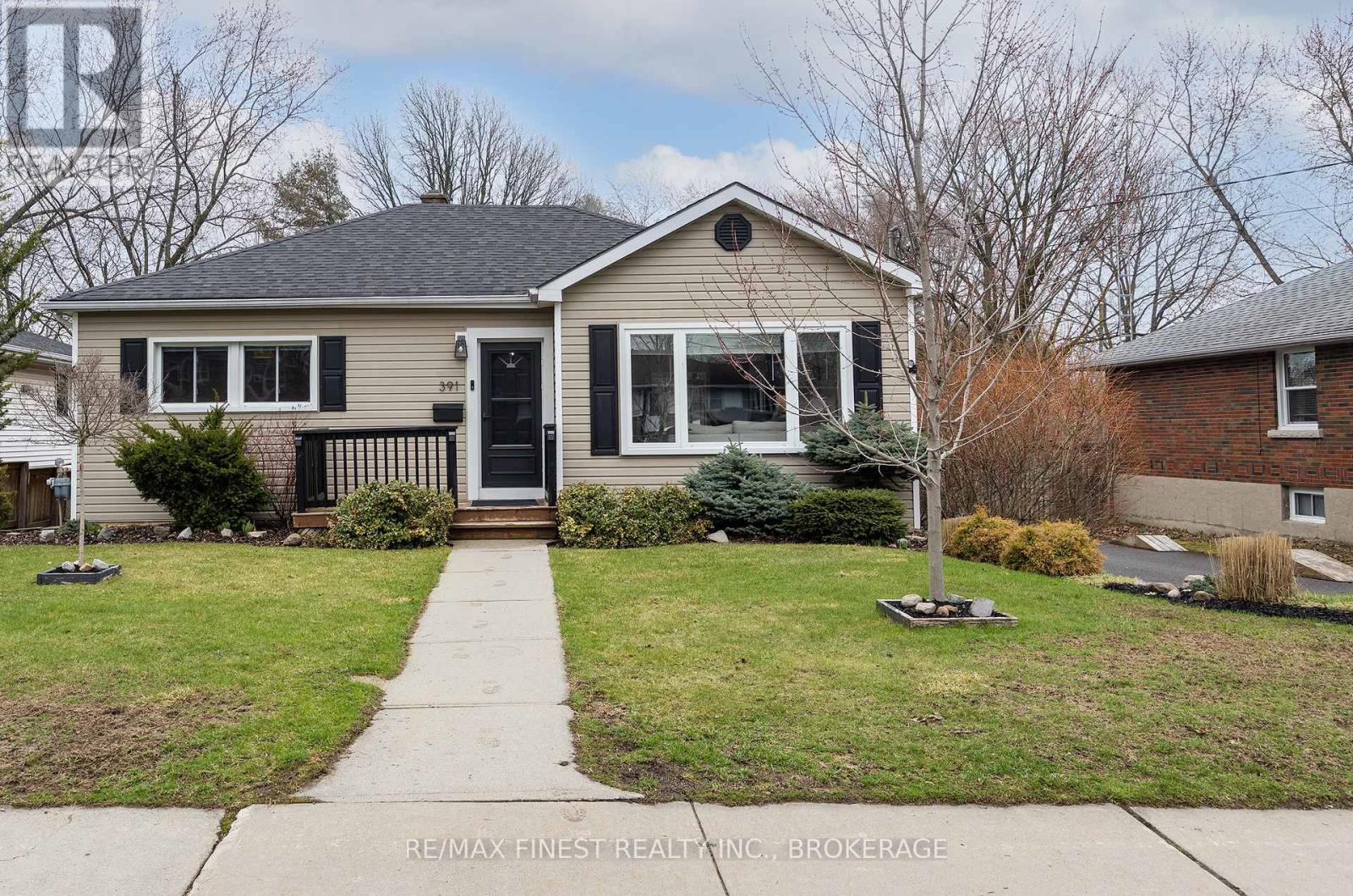 391 Mowat Avenue, Kingston, Ontario  K7M 1L2 - Photo 3 - X13012108