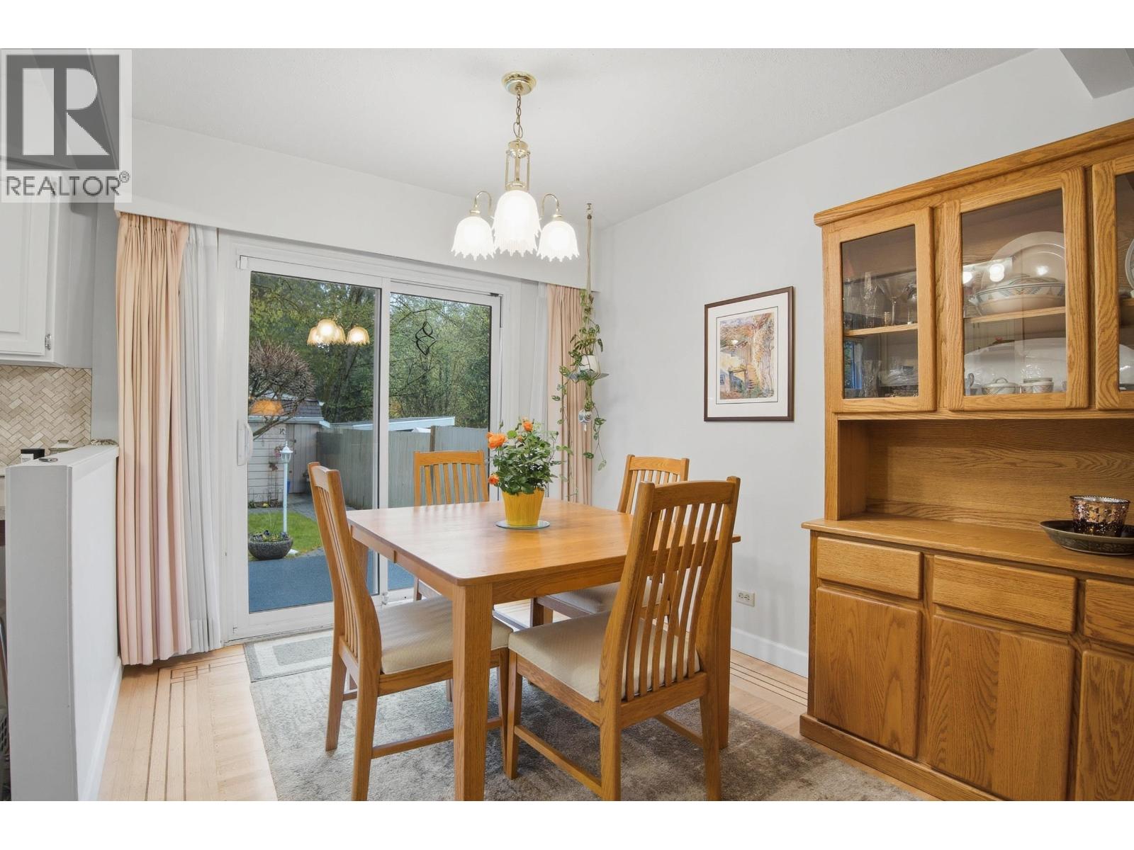 1852 Larson Road, North Vancouver, British Columbia  V7M 2Z6 - Photo 10 - R3112311