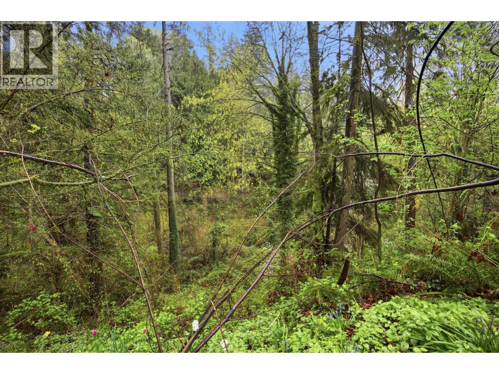 1852 Larson Road, North Vancouver, British Columbia  V7M 2Z6 - Photo 35 - R3112311