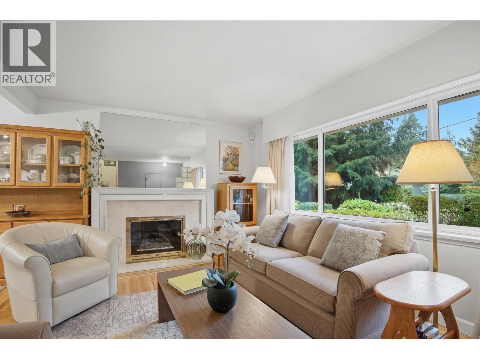 1852 Larson Road, North Vancouver, British Columbia  V7M 2Z6 - Photo 9 - R3112311