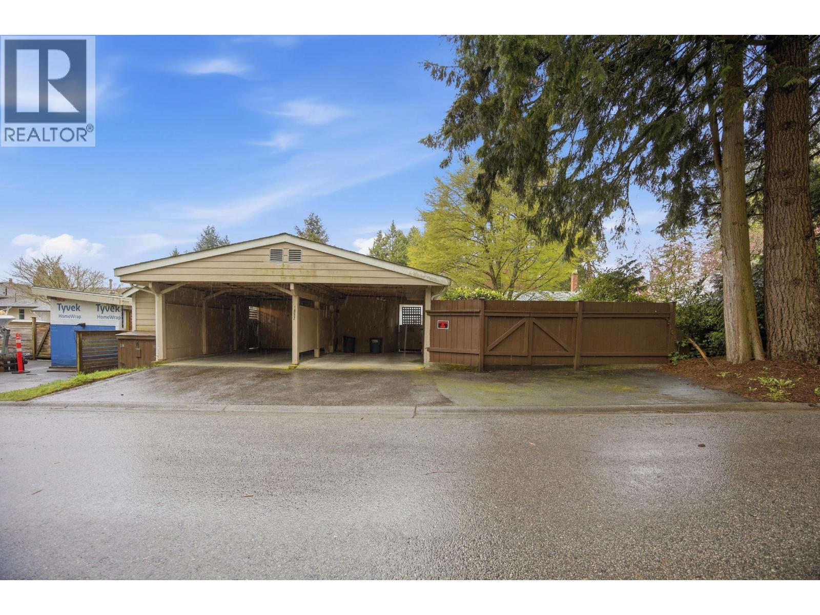 1852 Larson Road, North Vancouver, British Columbia  V7M 2Z6 - Photo 30 - R3112311