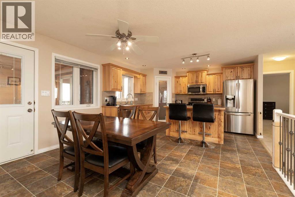 910 Centennial Avenue, Nobleford, Alberta  T0L 1S0 - Photo 14 - A2302180