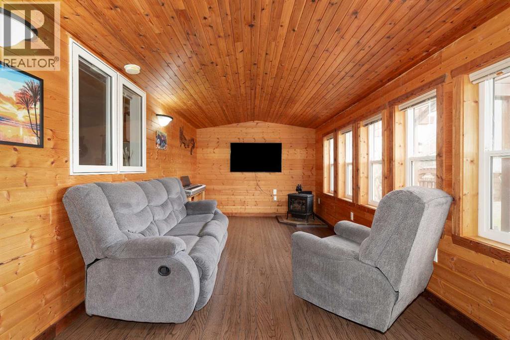 910 Centennial Avenue, Nobleford, Alberta  T0L 1S0 - Photo 15 - A2302180