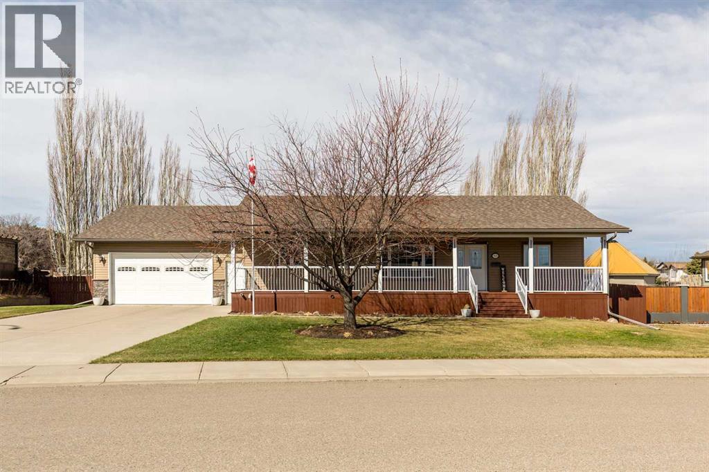 910 Centennial Avenue, Nobleford, Alberta  T0L 1S0 - Photo 2 - A2302180