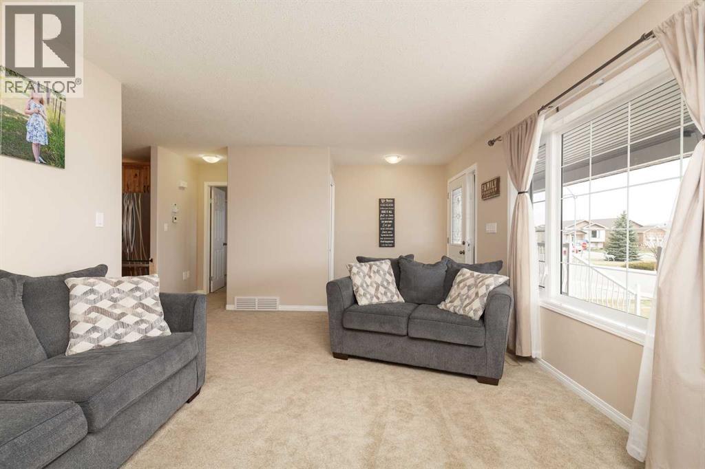 910 Centennial Avenue, Nobleford, Alberta  T0L 1S0 - Photo 8 - A2302180