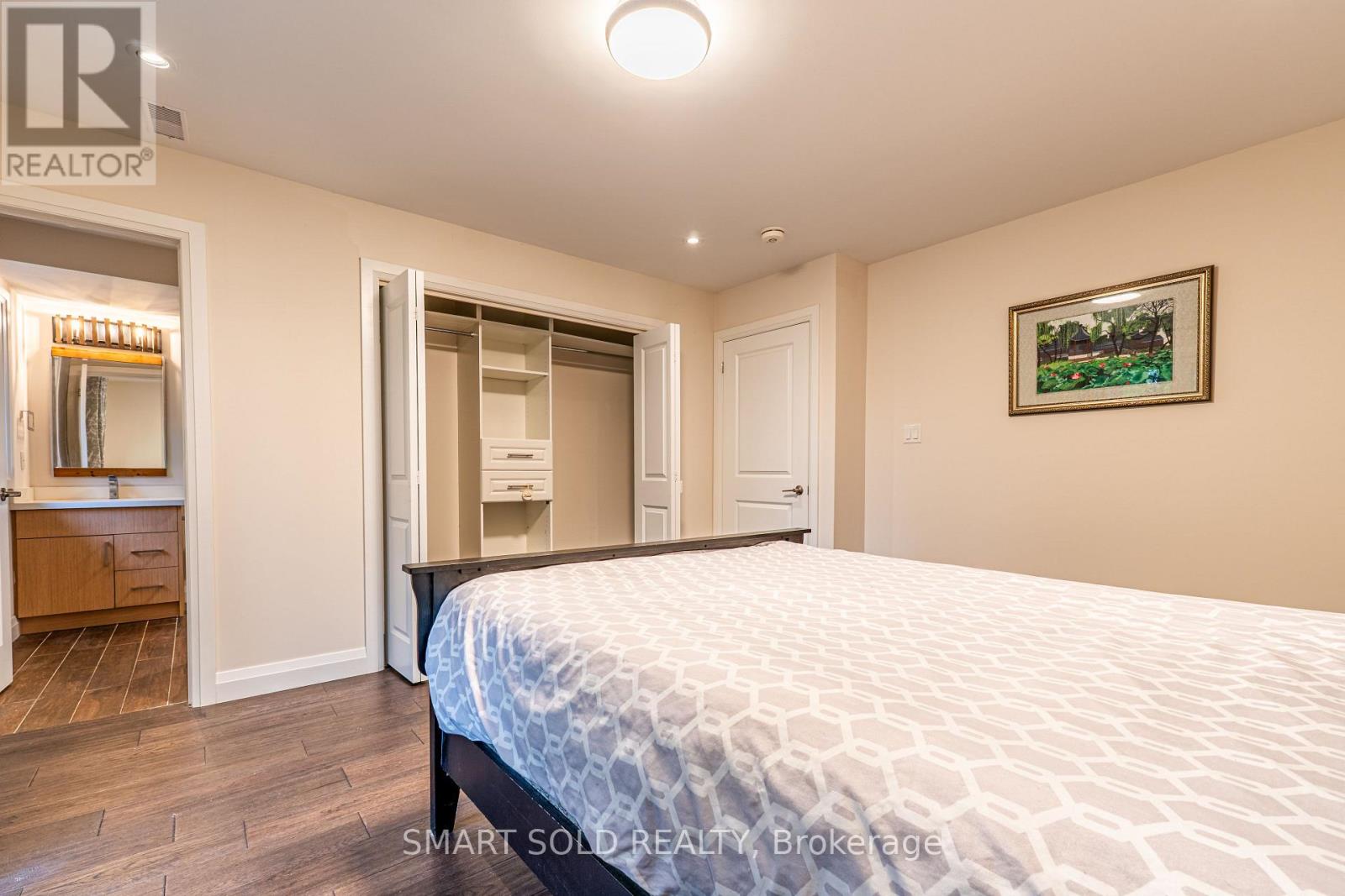 Upper - 16 Enfield Avenue, Toronto, Ontario  M8W 1T8 - Photo 22 - W13012046