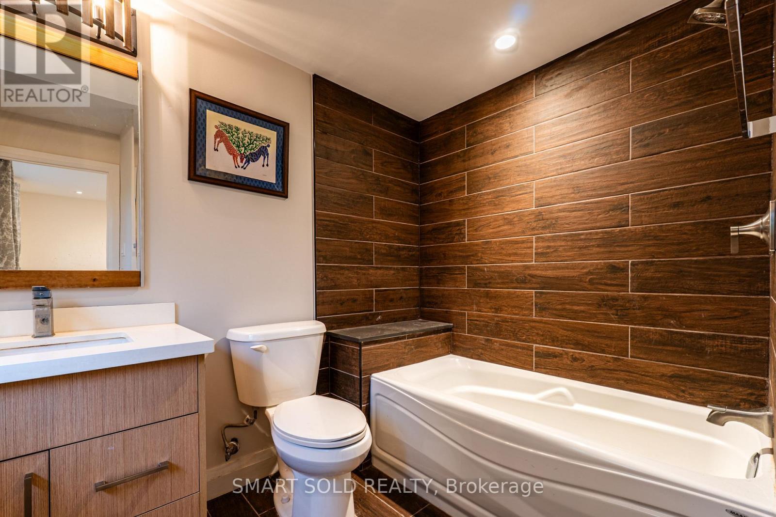 Upper - 16 Enfield Avenue, Toronto, Ontario  M8W 1T8 - Photo 23 - W13012046