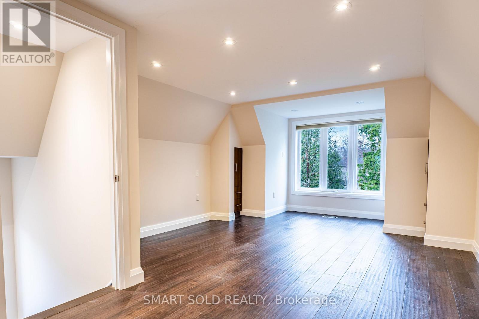 Upper - 16 Enfield Avenue, Toronto, Ontario  M8W 1T8 - Photo 26 - W13012046