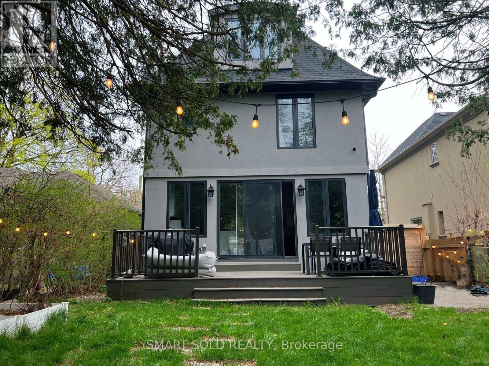 Upper - 16 Enfield Avenue, Toronto, Ontario  M8W 1T8 - Photo 32 - W13012046