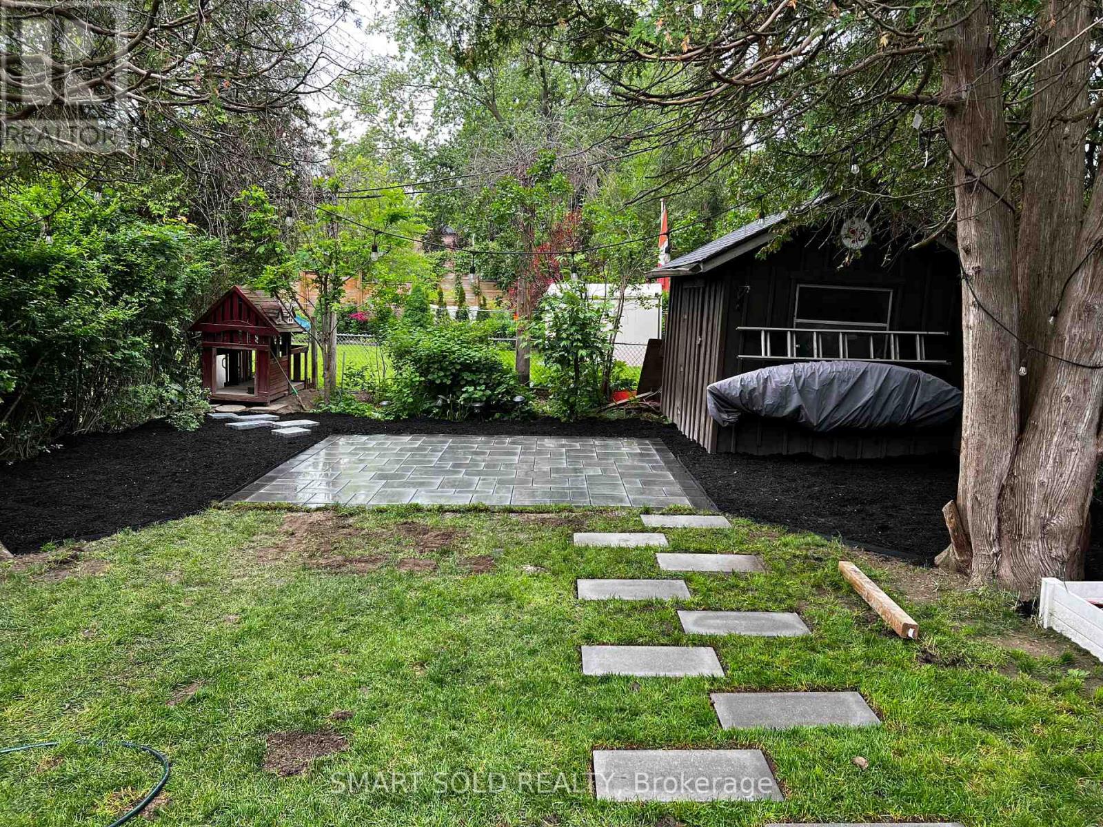 Upper - 16 Enfield Avenue, Toronto, Ontario  M8W 1T8 - Photo 34 - W13012046