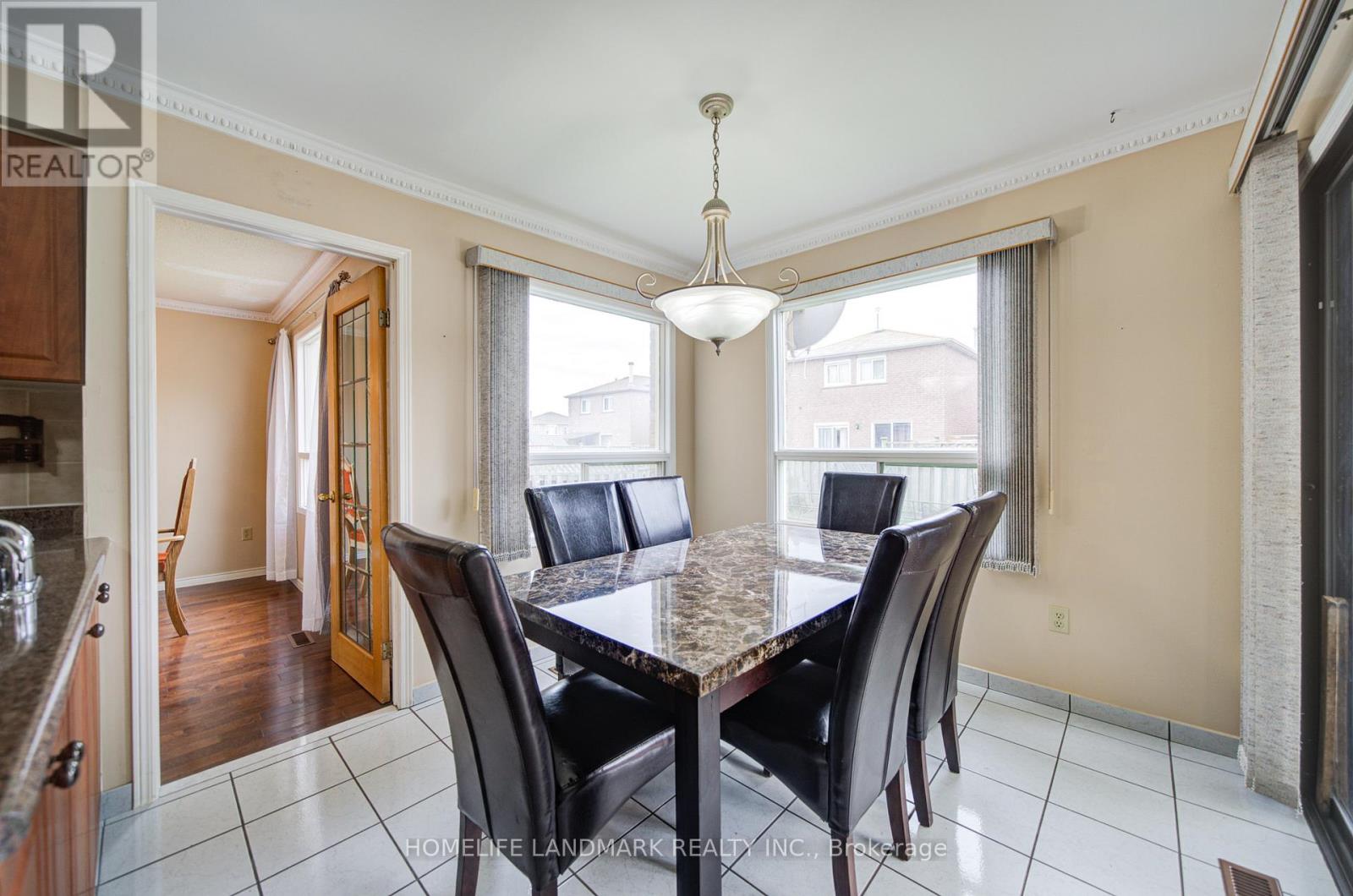 9 Duggan Drive, Brampton, Ontario  L6Y 4K8 - Photo 11 - W13012062