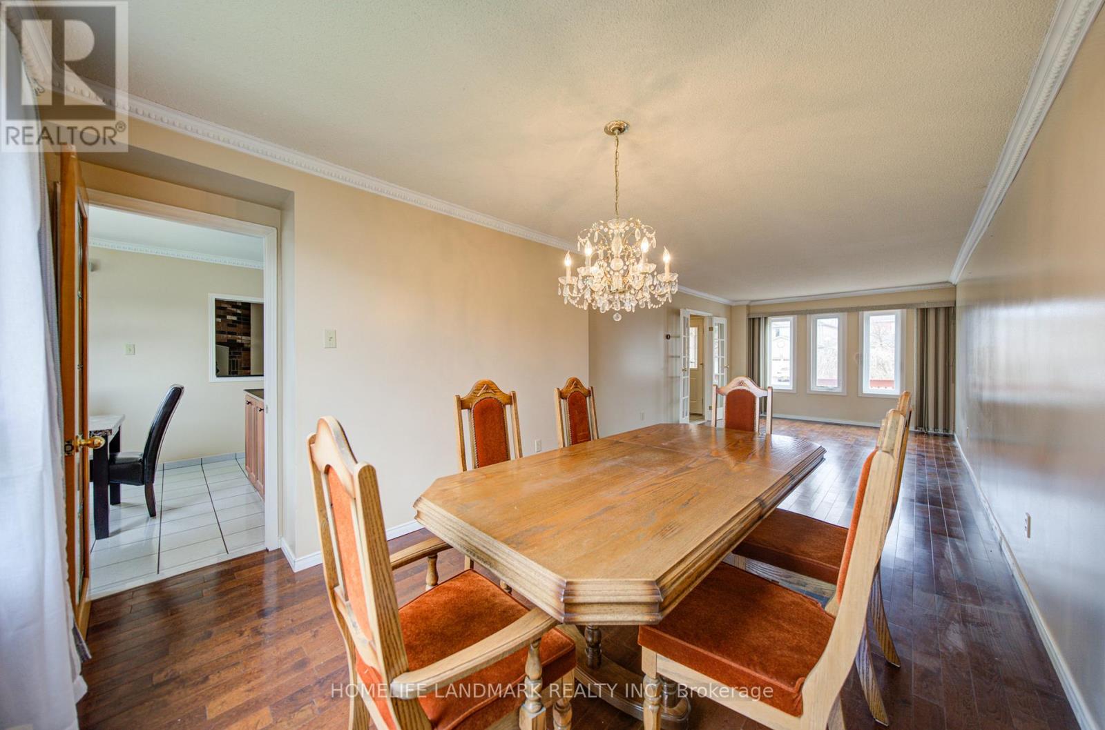 9 Duggan Drive, Brampton, Ontario  L6Y 4K8 - Photo 7 - W13012062