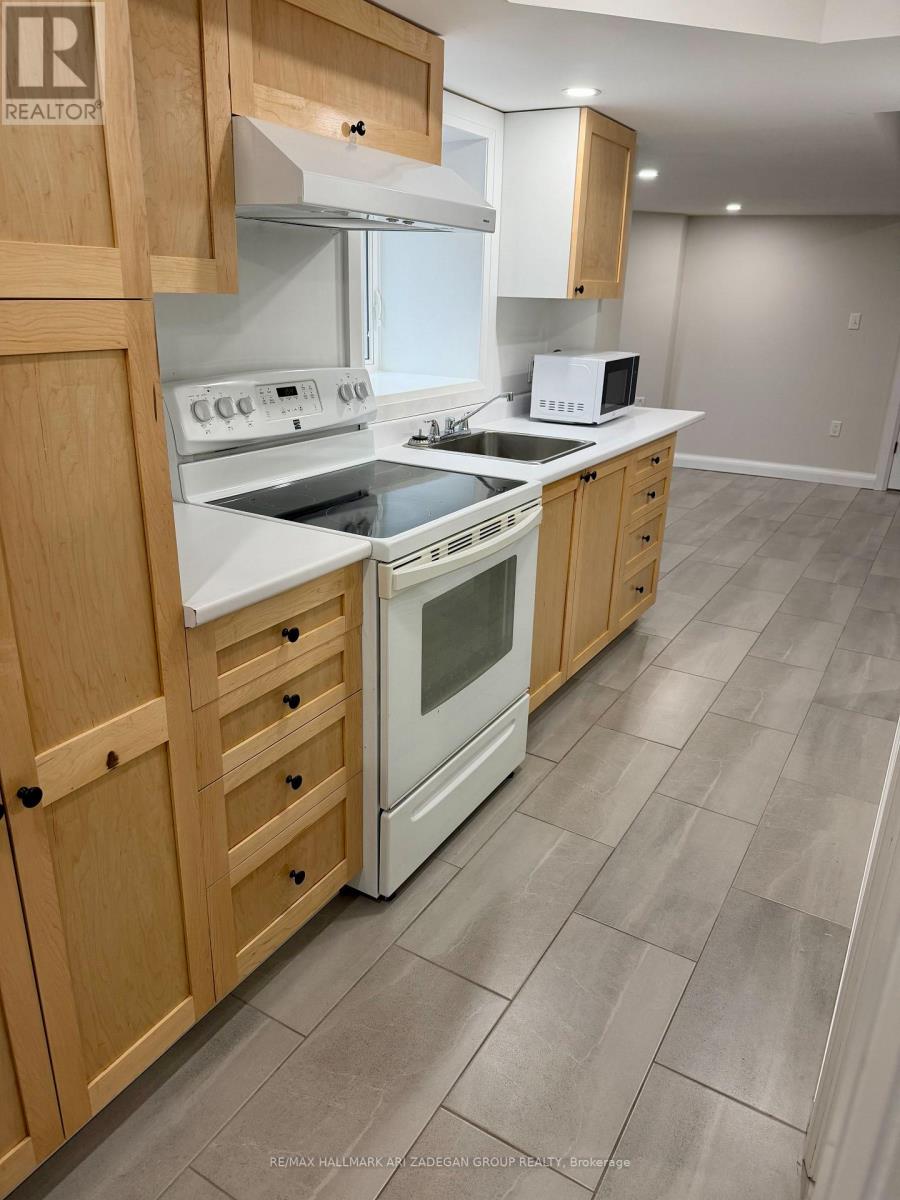 Lower - 153 Queens Drive, Toronto, Ontario  M9N 2H5 - Photo 2 - W13012074