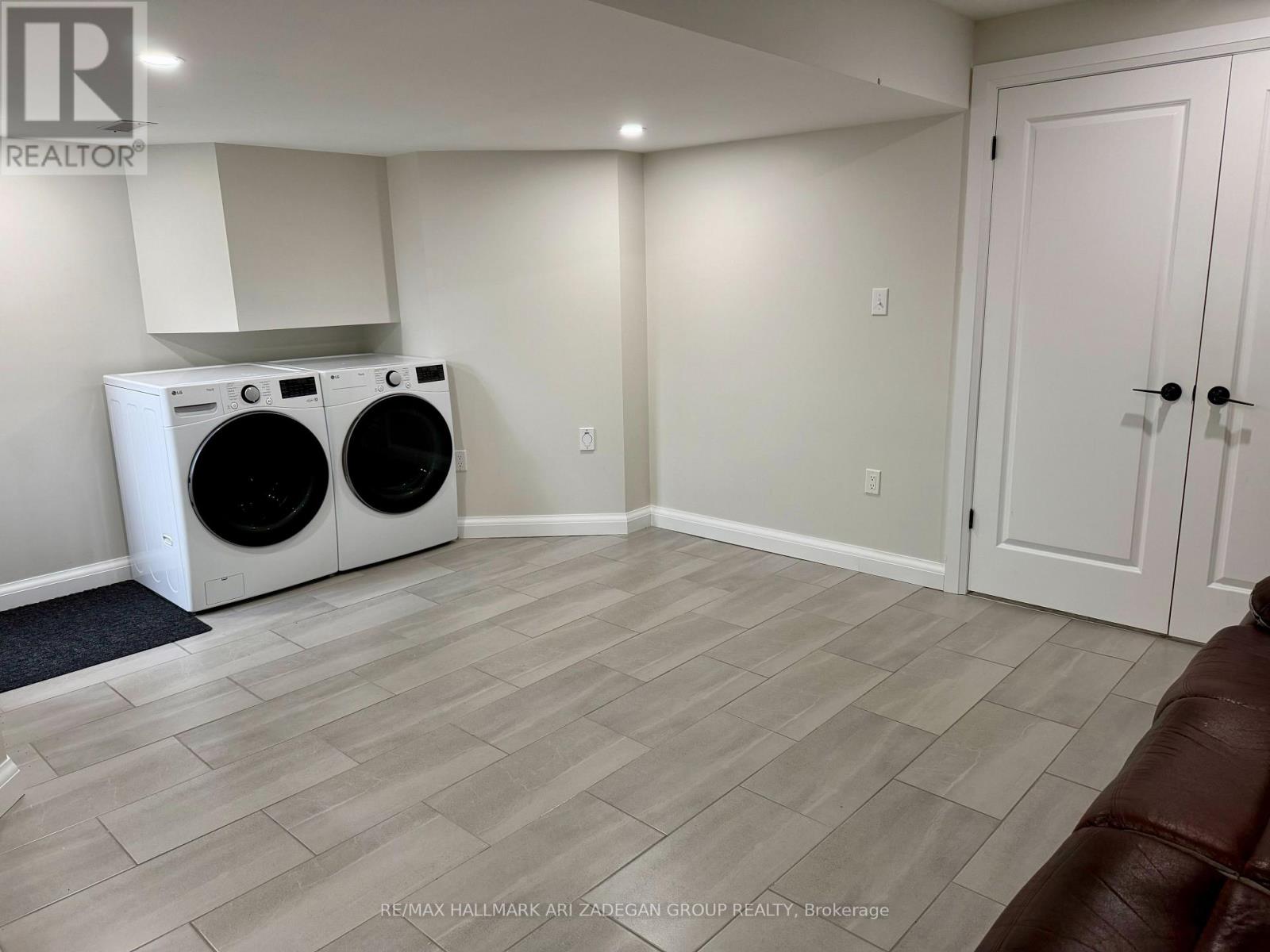 Lower - 153 Queens Drive, Toronto, Ontario  M9N 2H5 - Photo 5 - W13012074