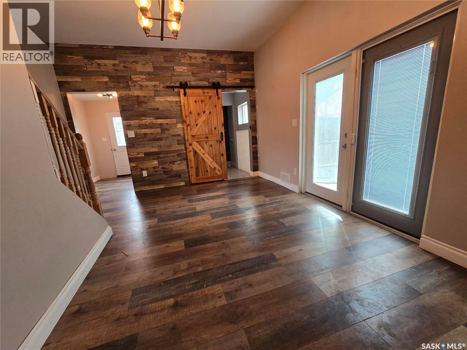 523 King Street, Weyburn, Saskatchewan  S4H 0P8 - Photo 10 - SK033230