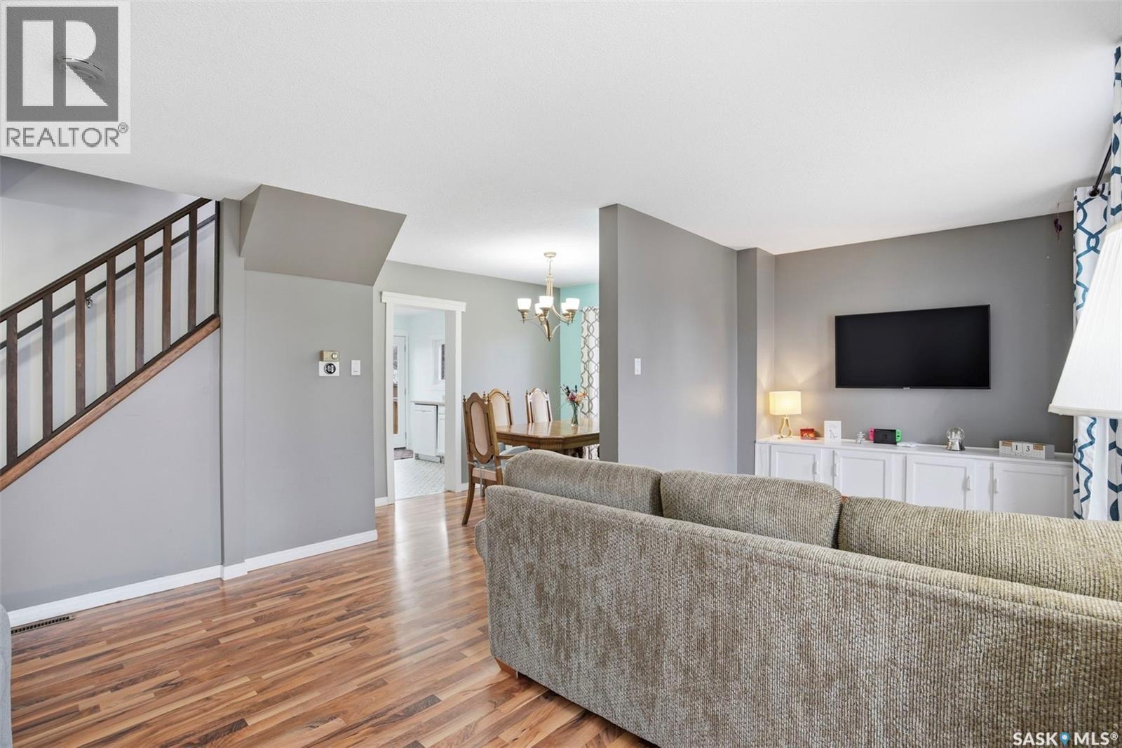 2532 Kelvin Avenue, Saskatoon, Saskatchewan  S7J 0T7 - Photo 7 - SK033219