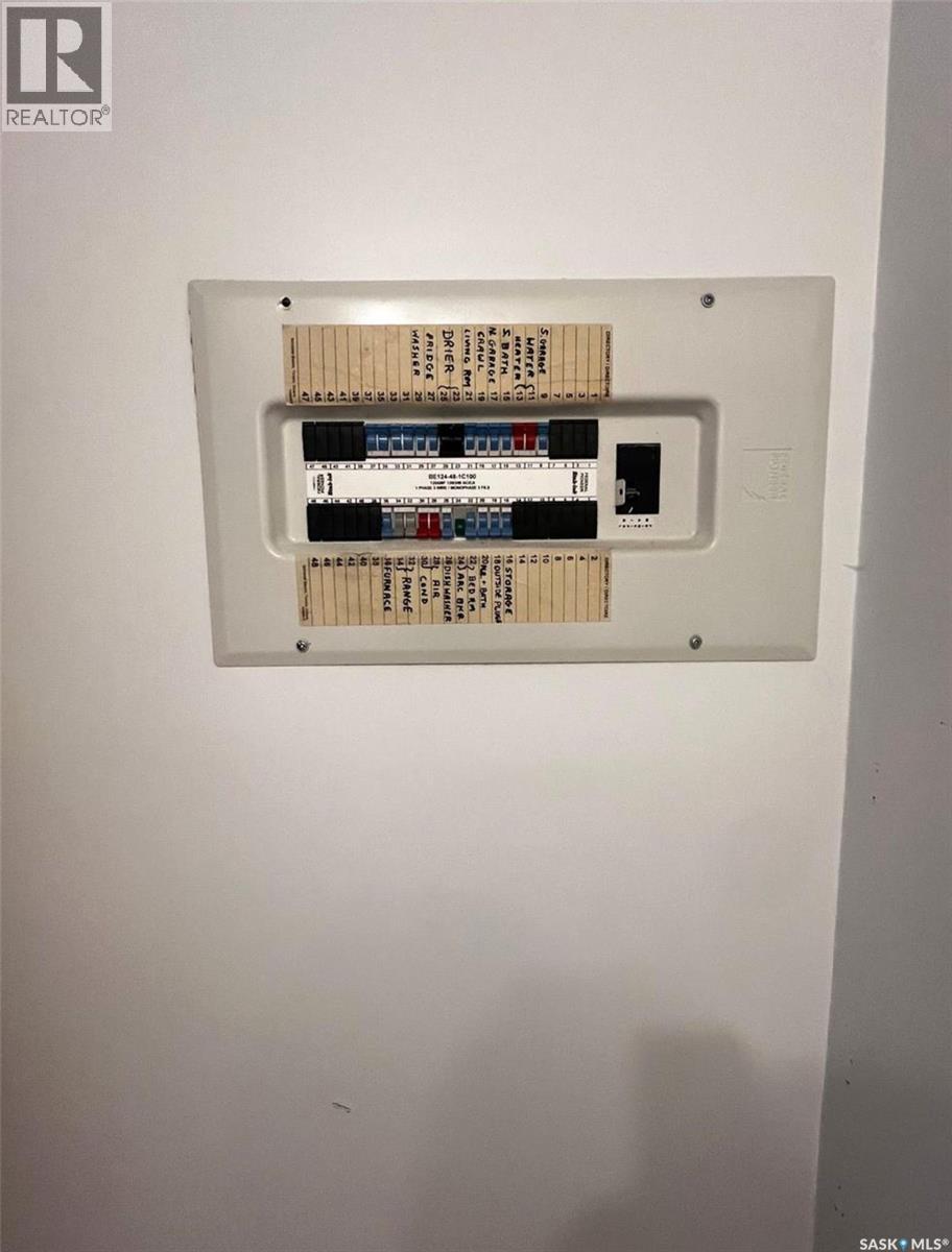 349 10th Avenue Nw, Swift Current, Saskatchewan  S9H 1P1 - Photo 20 - SK033123