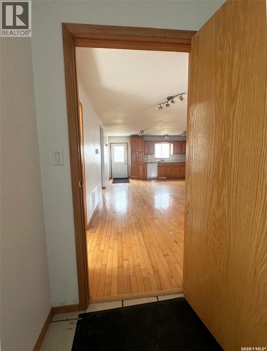 349 10th Avenue Nw, Swift Current, Saskatchewan  S9H 1P1 - Photo 21 - SK033123