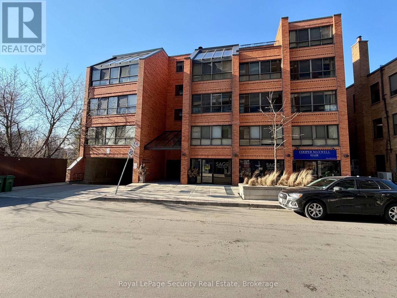 10 - 20 GLEBE ROAD W, Toronto, Ontario