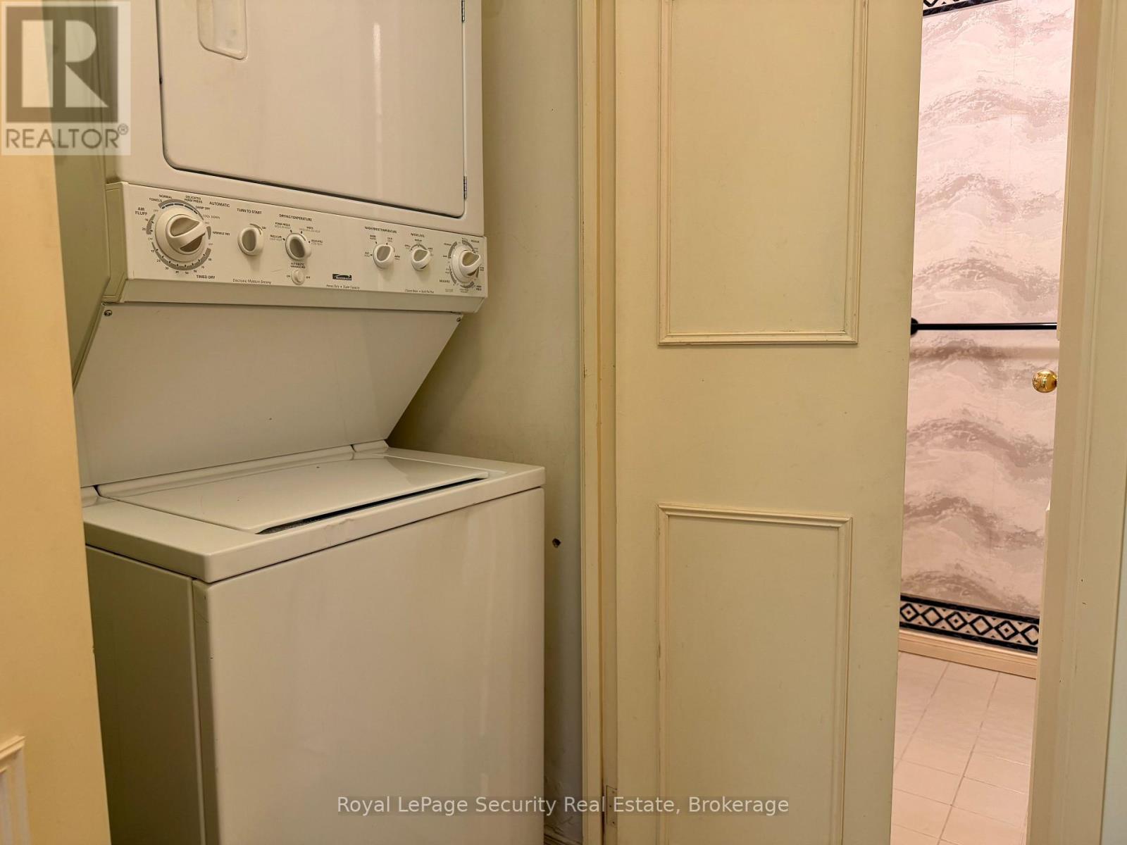 10 - 20 Glebe Road W, Toronto, Ontario  M5P 1C9 - Photo 8 - C12742764