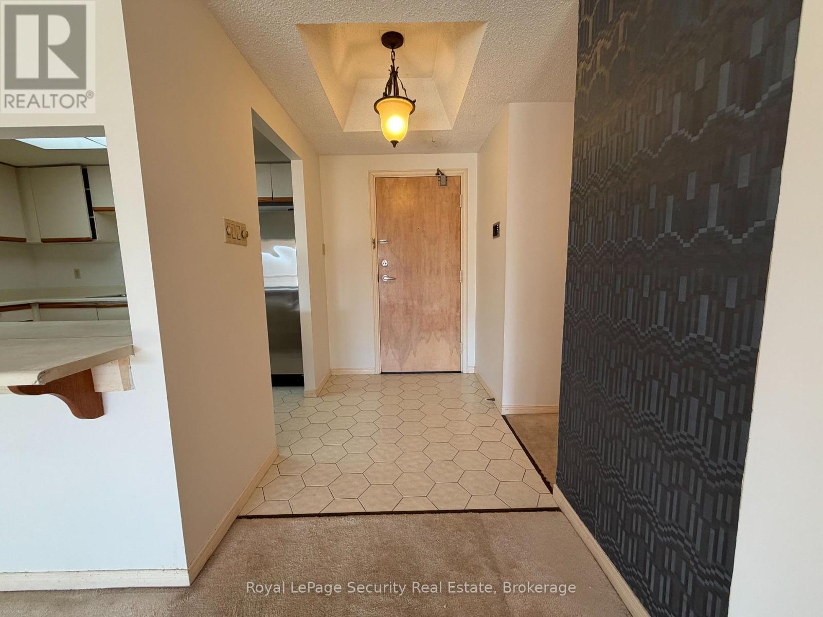 10 - 20 Glebe Road W, Toronto, Ontario  M5P 1C9 - Photo 4 - C12742764