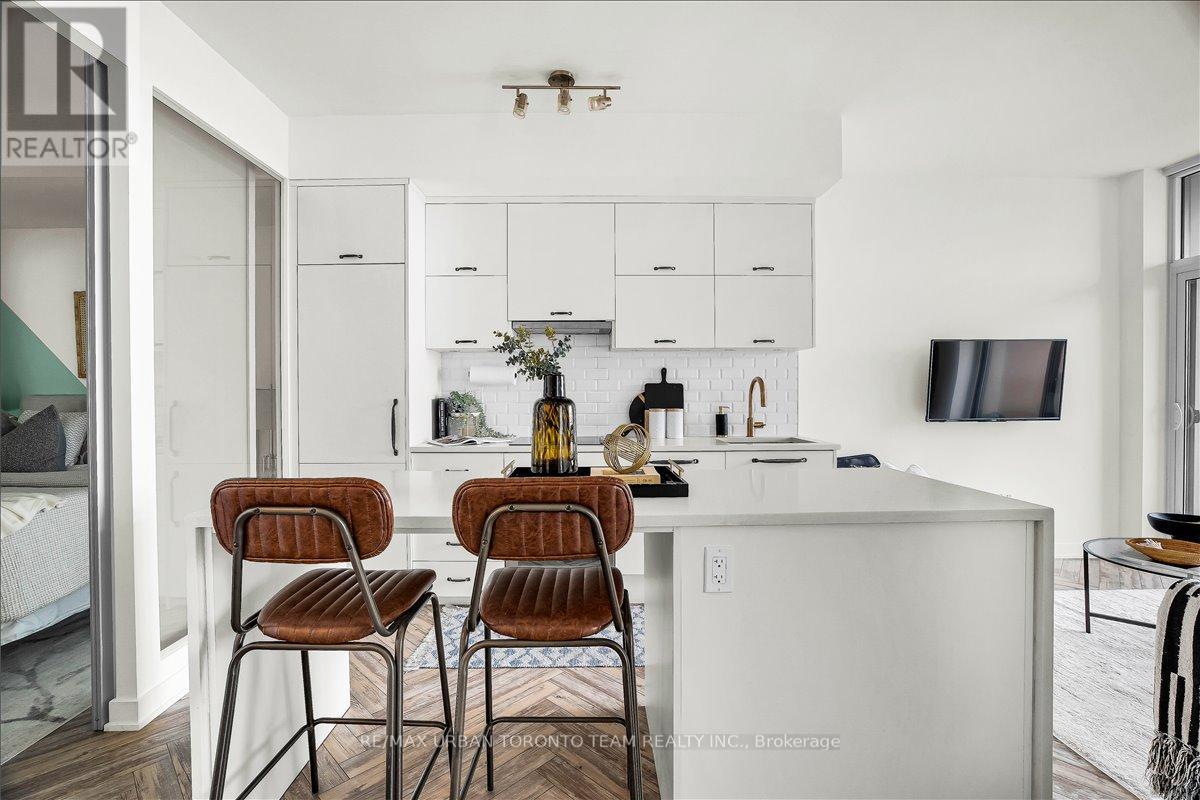 511 - 106 Dovercourt Road, Toronto, Ontario  M6J 0G4 - Photo 3 - C13008642