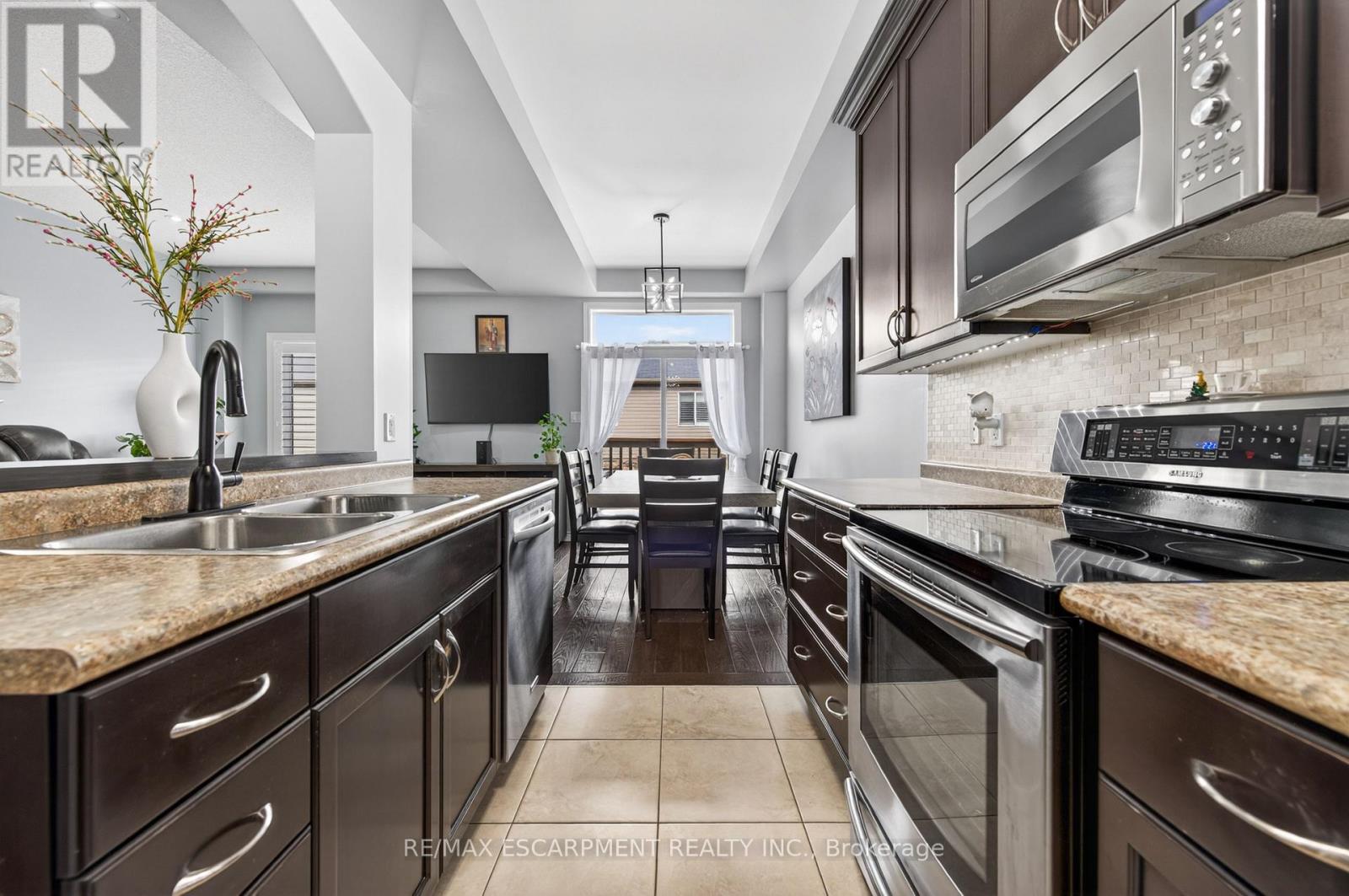 88 Highgate Drive, Hamilton, Ontario  L8J 0C2 - Photo 24 - X13012038