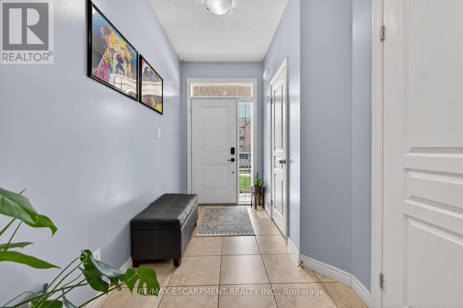 88 Highgate Drive, Hamilton, Ontario  L8J 0C2 - Photo 5 - X13012038