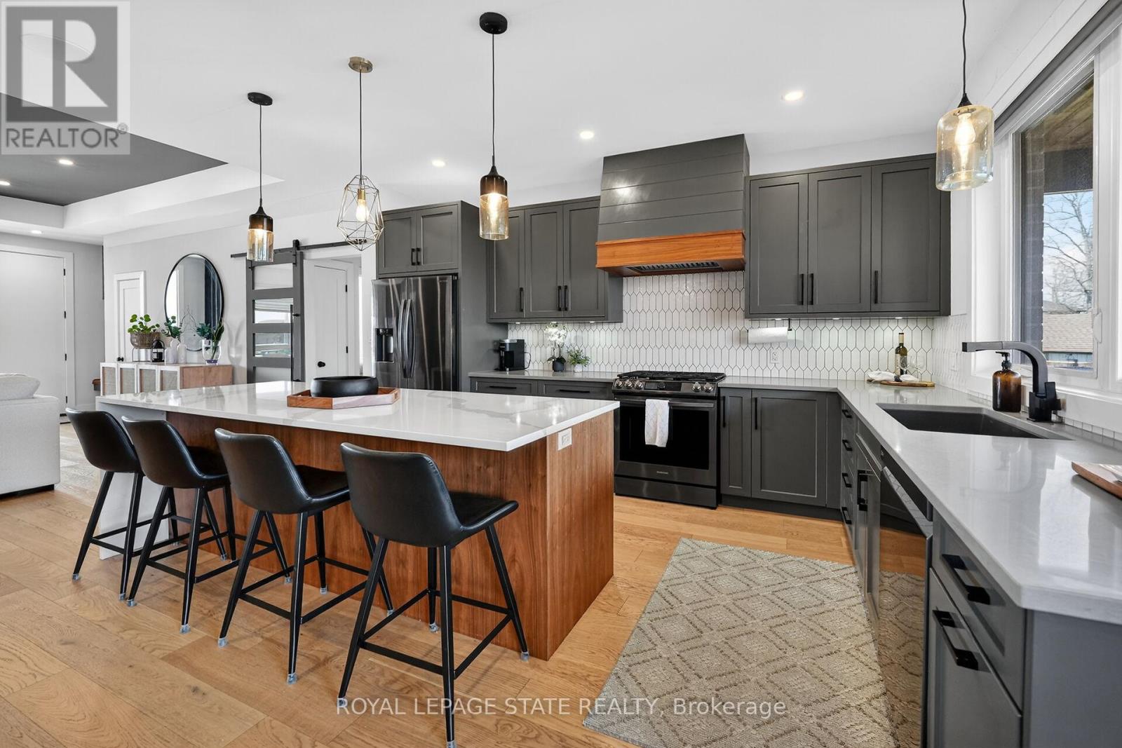 49 Hickory Court, Port Colborne, Ontario  L3K 0B2 - Photo 9 - X13012050