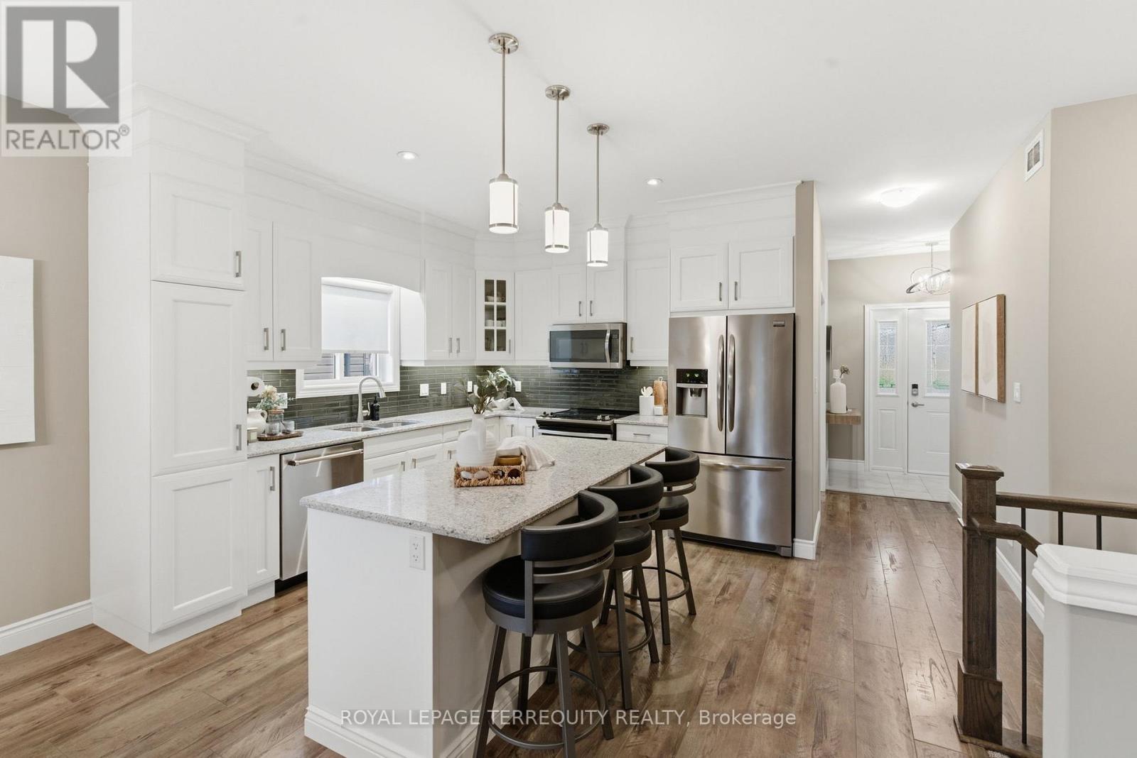 32 Birchmount Street, Quinte West, Ontario  K8V 0C6 - Photo 10 - X13012102