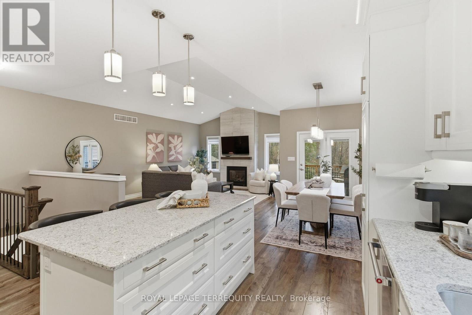 32 Birchmount Street, Quinte West, Ontario  K8V 0C6 - Photo 12 - X13012102