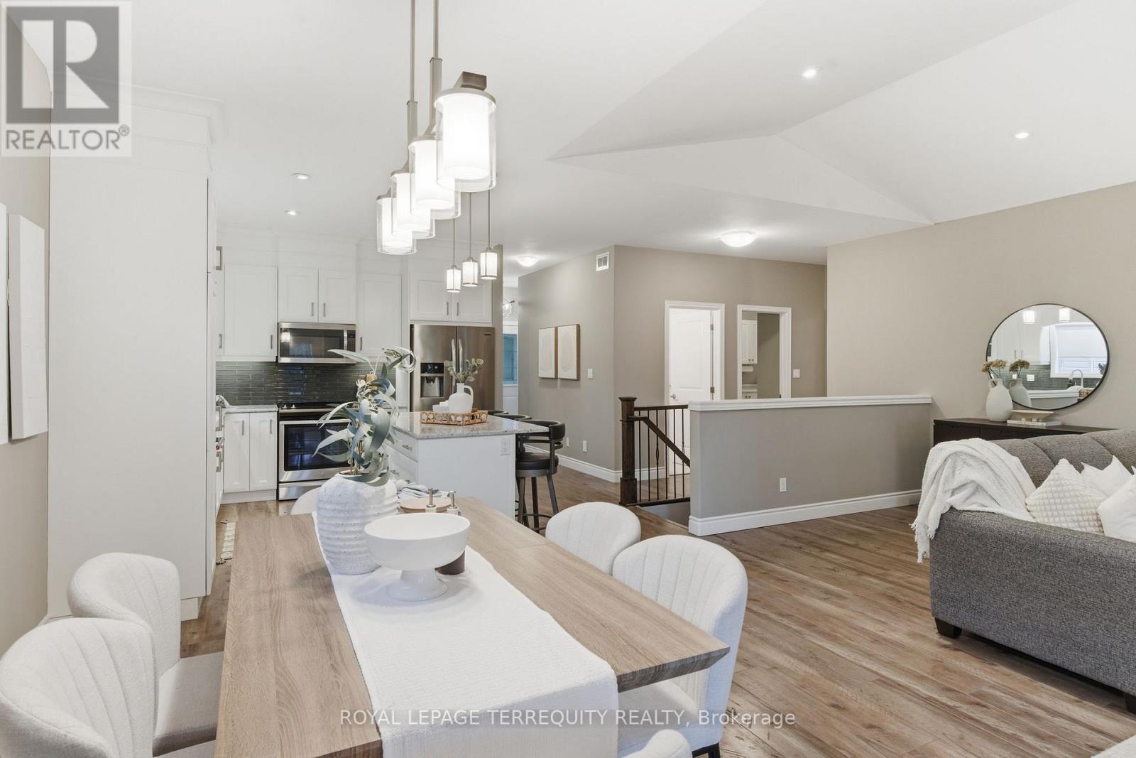 32 Birchmount Street, Quinte West, Ontario  K8V 0C6 - Photo 15 - X13012102