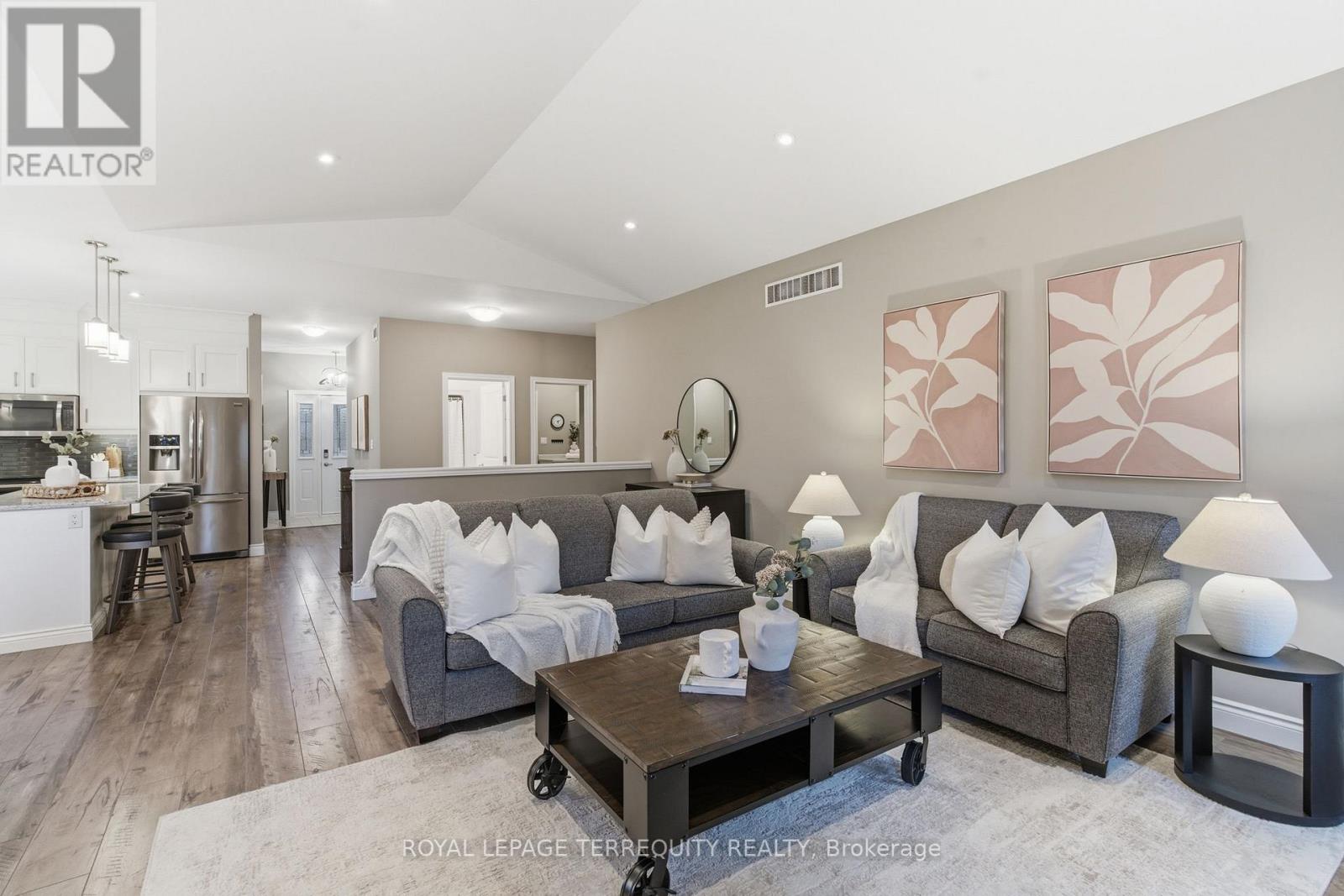 32 Birchmount Street, Quinte West, Ontario  K8V 0C6 - Photo 18 - X13012102