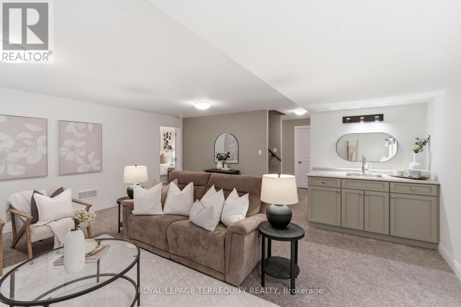 32 Birchmount Street, Quinte West, Ontario  K8V 0C6 - Photo 33 - X13012102