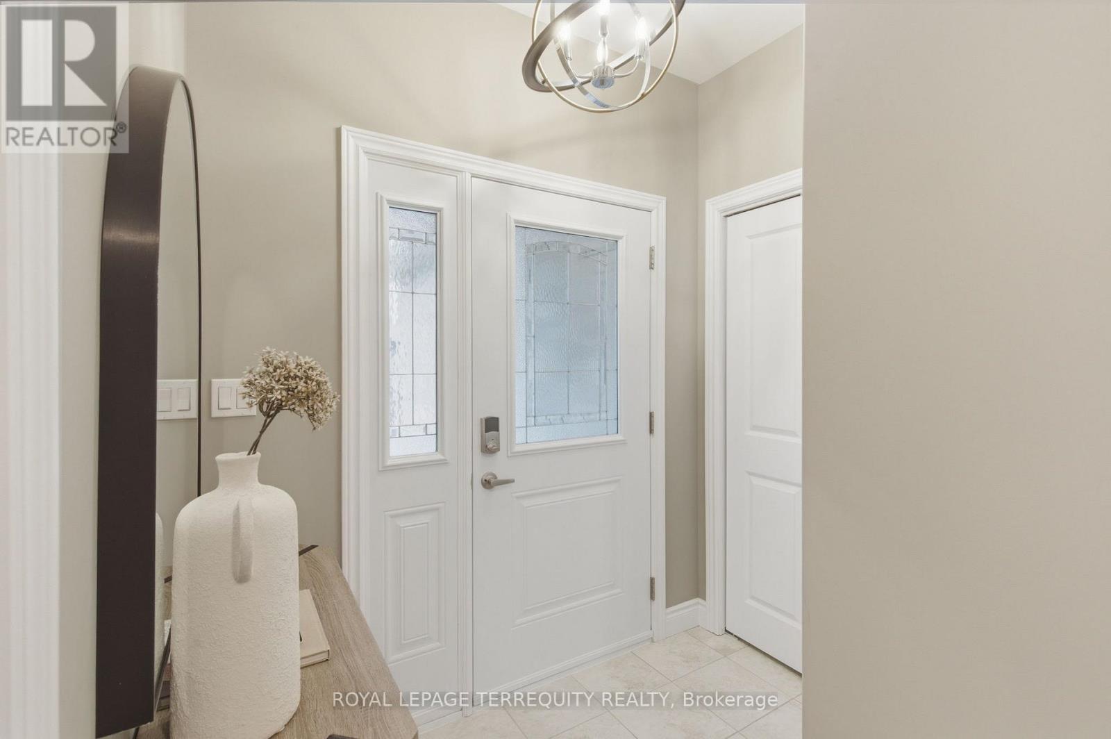 32 Birchmount Street, Quinte West, Ontario  K8V 0C6 - Photo 4 - X13012102