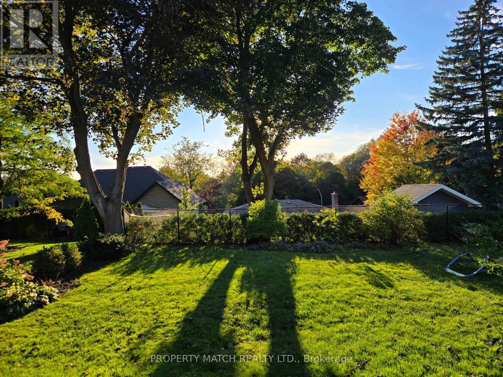 962 Mohawk Street, Oshawa, Ontario  L1G 3B2 - Photo 4 - E12913058