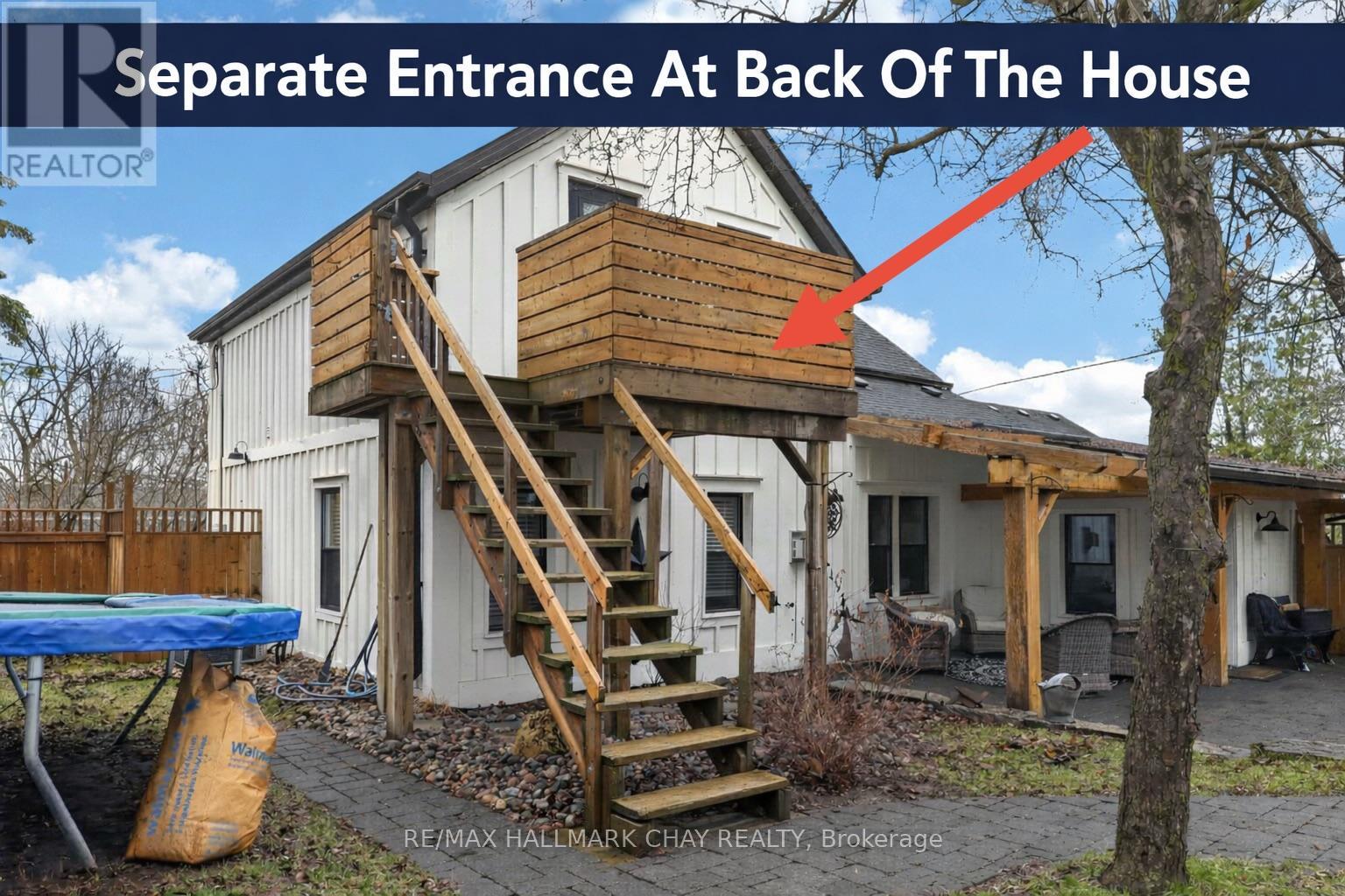 Upper Unit - 90 Church Street, Bradford West Gwillimbury (Bradford), Ontario  L3Z 1P9 - Photo 10 - N13011970